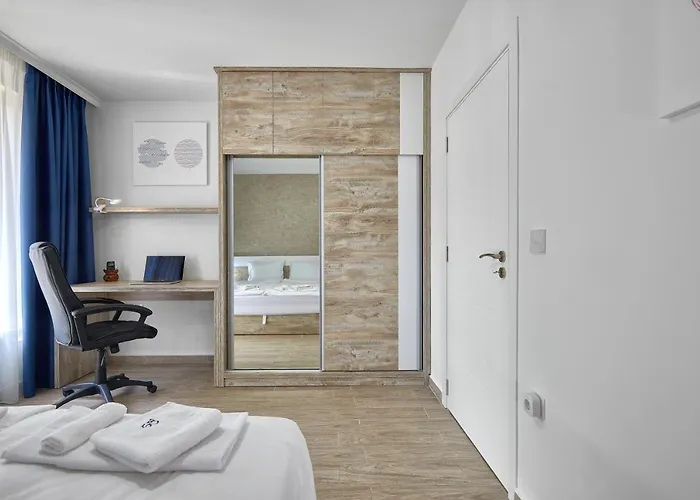 Miami Vibe By Estateautomata *